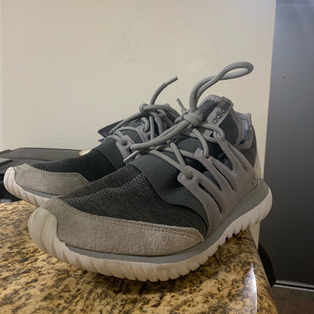 Adidas Originals Tubular Radial sz 10